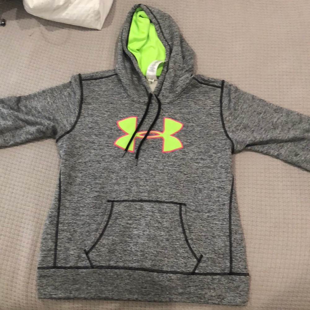 Under Armour sweatshirt